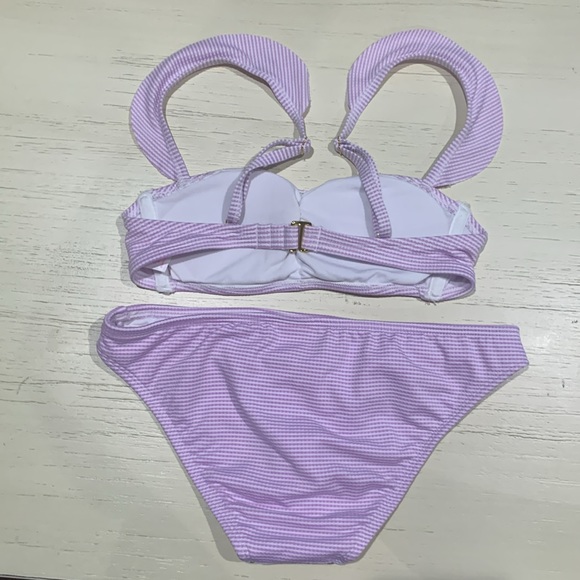 Bikini - Picture 2 of 3